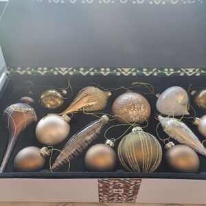 Elegant Christmas Ornament Set - Forest Brown